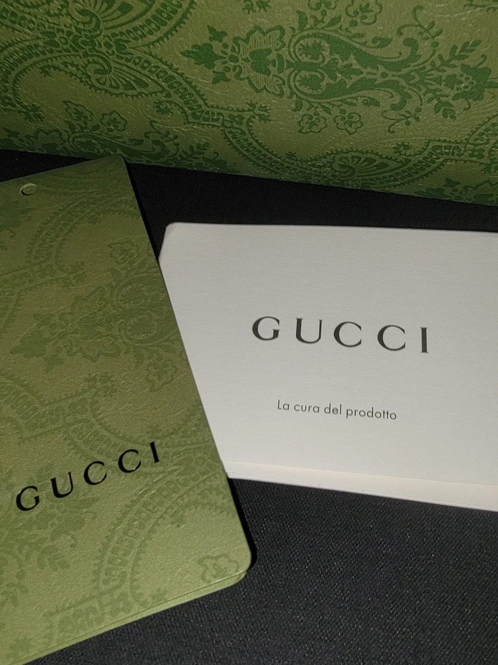 Gucci Gold Double G Logo Belt Buckle Wrapped So Zero Scratching Occurs. Leather